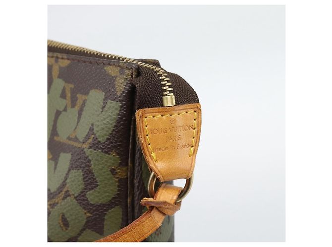 LOUIS VUITTON Monogram Graffiti Pochette Accessoires Khaki M92191 Auth bs36205A Monogramm - Ansicht 14