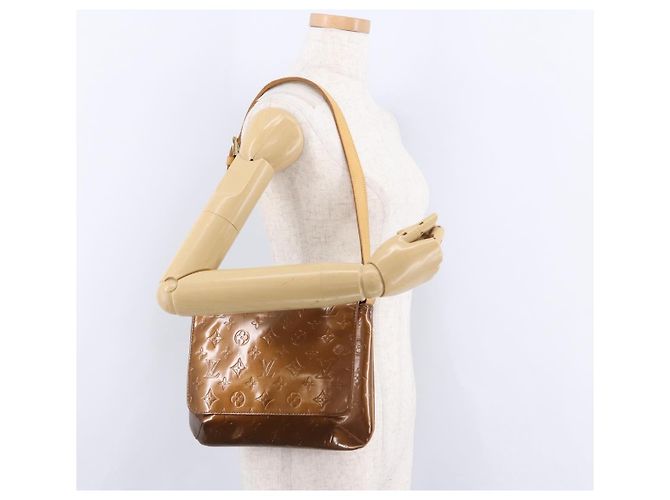 LOUIS VUITTON Monogram Vernis Thompson Street Bag Bronze M91124 LV Auth 192067 Bronzo - vista 23