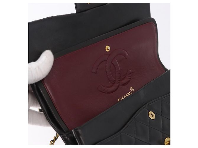 Borsa a tracolla CHANEL Chain Matelasse25 in pelle d'agnello nera e oro CC Auth 191834SAM Nero D'oro - vista 19