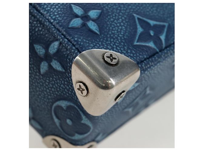 LOUIS VUITTON Monogram Mini Soft Trunk Bag Blue M21368 LV Auth 191462SAM Monogramma - vista 12
