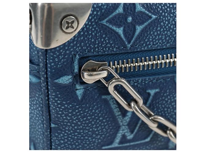 LOUIS VUITTON Monogram Mini Soft Trunk Bag Blue M21368 LV Auth 191462SAM Monogramma - vista 14