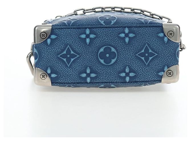 LOUIS VUITTON Monogram Mini Soft Trunk Bag Blue M21368 LV Auth 191462SAM Monogramma - vista 9
