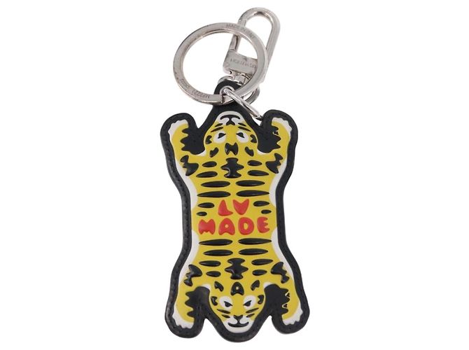LOUIS VUITTON Porte CLE LV MADE Tiger Bag Charm Yellow MP3221 LV Auth 192136M Giallo Monogramma - vista 2