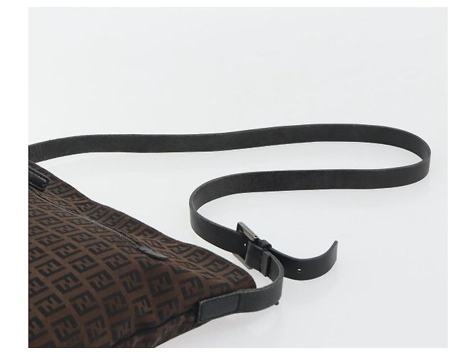 Bolsa de Ombro FENDI Zucchino Canvas Marrom Auth gh2178 - vista 8