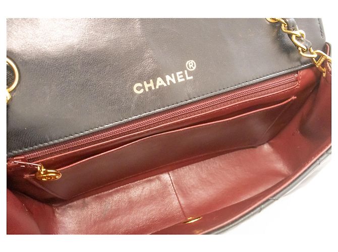 CHANEL Diana Flap Chain Shoulder Bag Black Quilted Lambskin Nero - vista 10