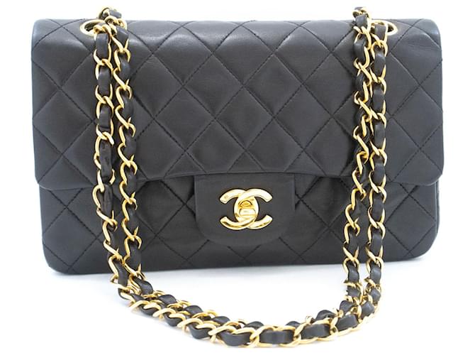 CHANEL Classic Double Flap 9" Chain Shoulder Bag Black Lambskin Nero - vista 2