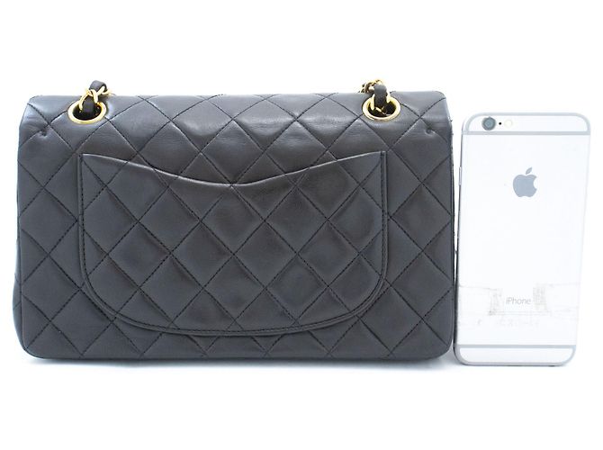 CHANEL Classic Double Flap 9" Chain Shoulder Bag Black Lambskin Nero - vista 3