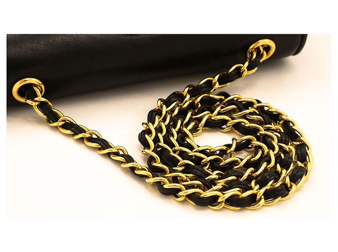 CHANEL Vintage Full Flap Small Chain Shoulder Bag Black Quilted Nero - vista 7