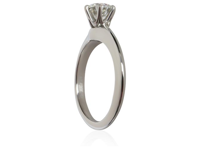 Anello da fidanzamento Tiffany & Co. con diamante taglio brillante rotondo da 0,82 ct - vista 2
