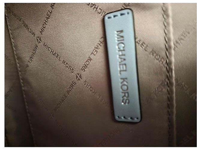 Borsa a tracolla Michael Kors Nyla in pelle liscia e scamosciata blu pallido Blu chiaro - vista 9