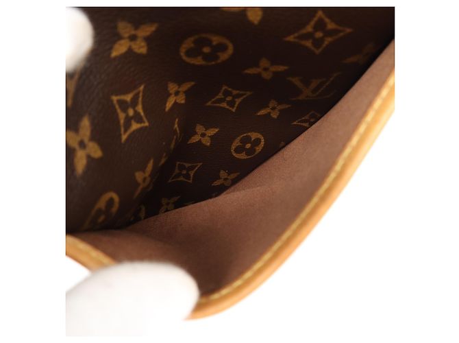 Borsa a Spalla Louis Vuitton Monogram Messenger Bosphore GM M40105 Marrone Beige - vista 17