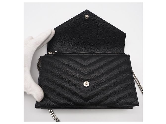 Portafoglio a bustina con catena Cassandra Yves Saint Laurent Nero - vista 12