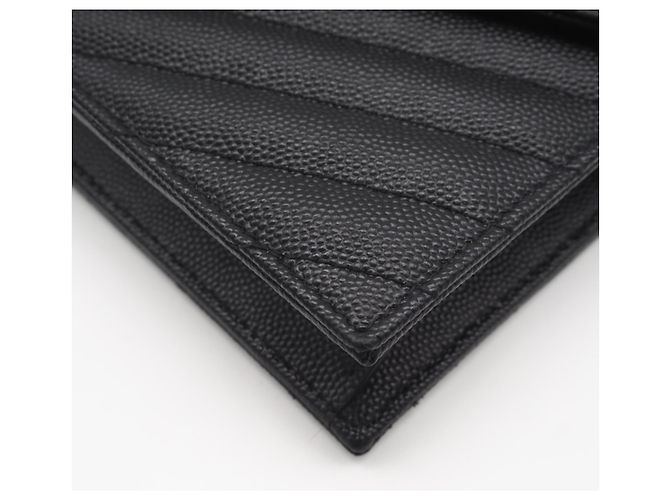 Sac à bandoulière en cuir de veau noir Yves Saint Laurent - vue 10