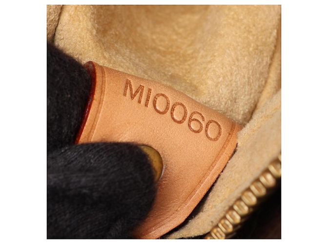 Borsa a Spalla Louis Vuitton Looping GM Marrone Monogramma - vista 5