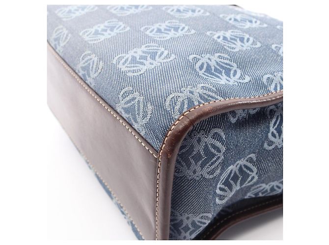 Borsa Tote Loewe Repeat Anagram Marrone Blu navy - vista 8