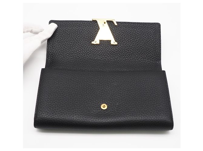 Capucines Louis Vuitton Taurillon Long Wallet aus schwarzem Leder - Ansicht 10