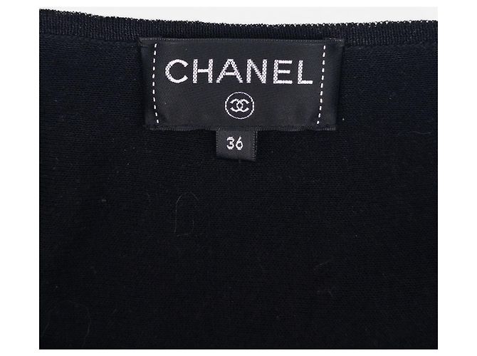Vestido mini línea A de encaje Little Black de Chanel by Karl Lagerfeld SS17 - vista 5