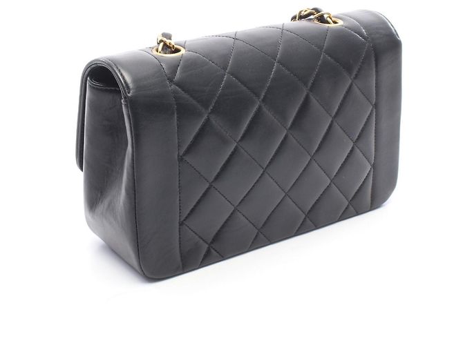 Borsa Chanel Matelassé Diana Flap Nero - vista 2