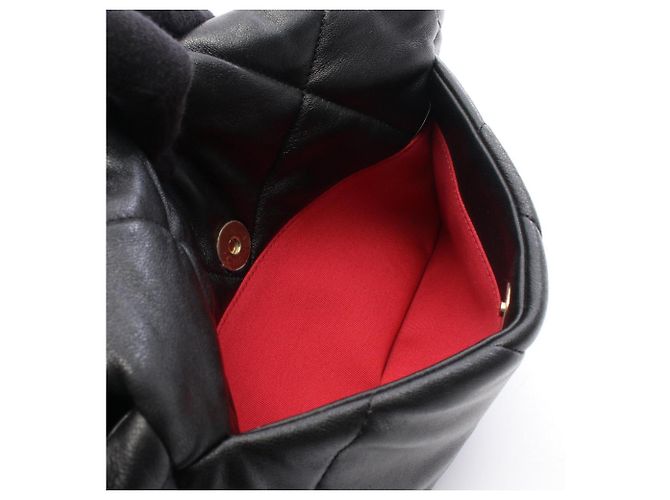 Chanel 19 Dixneuf Matelassé Borsa a Spalla 2-Way Nero - vista 6