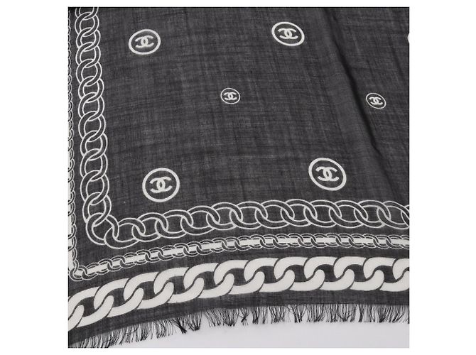 Timeless Chanel Coco Mark Schal aus Seide und Kaschmir Schwarz Weiß - Ansicht 6