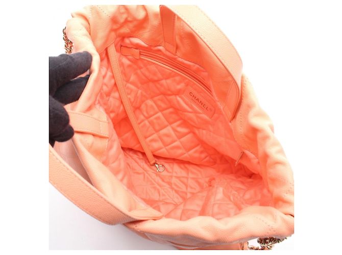 Zaino/Borsa Chanel 22 in pelle rosa Large - vista 3