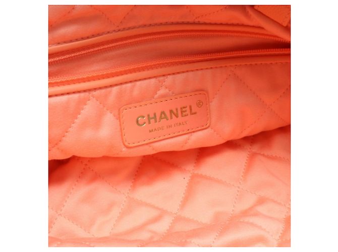Zaino/Borsa Chanel 22 in pelle rosa Large - vista 4