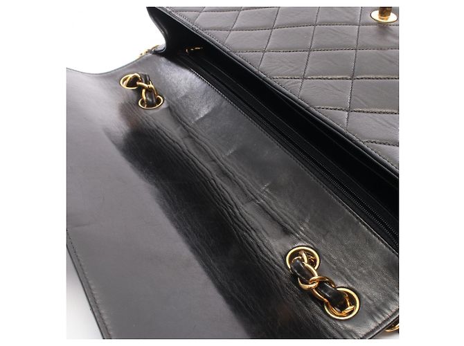 Borsa a tracolla Chanel 30 Large Matelassé in agnello nero - vista 6