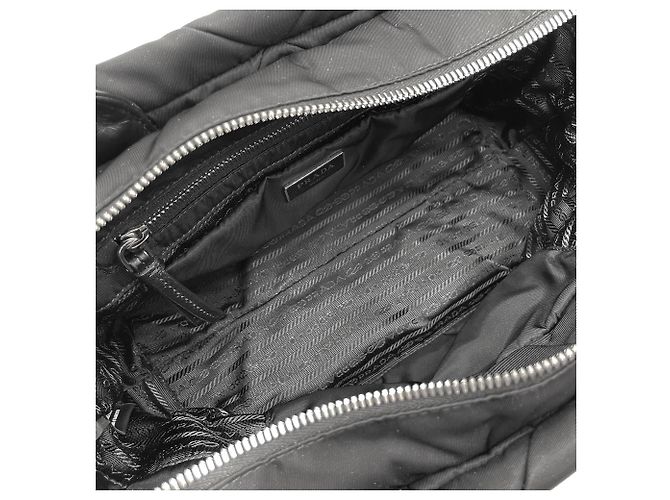 Borsa Tote in Re-Nylon Imbottito Prada Nero - vista 7