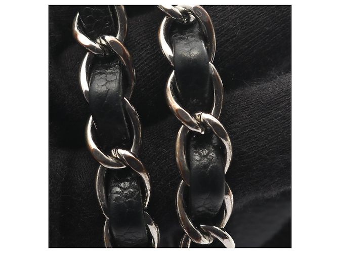 Borsa a tracolla Chanel Matelassé Double Flap Nero - vista 9