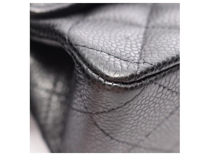 Borsa a tracolla Chanel Matelassé Double Flap in nero - vista 9