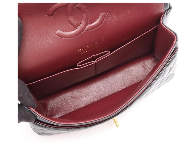 Borsa a tracolla Chanel Matelassé Double Flap Nero - vista 3