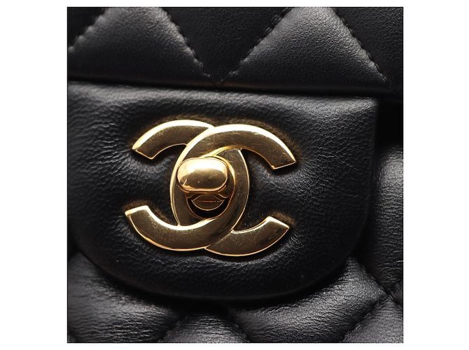 Borsa a tracolla Chanel Matelassé Double Flap Nero - vista 11