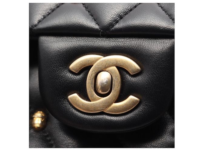 Borsa a Spalla Chanel Matelassé Egyptian Charm Double Flap Nero - vista 10