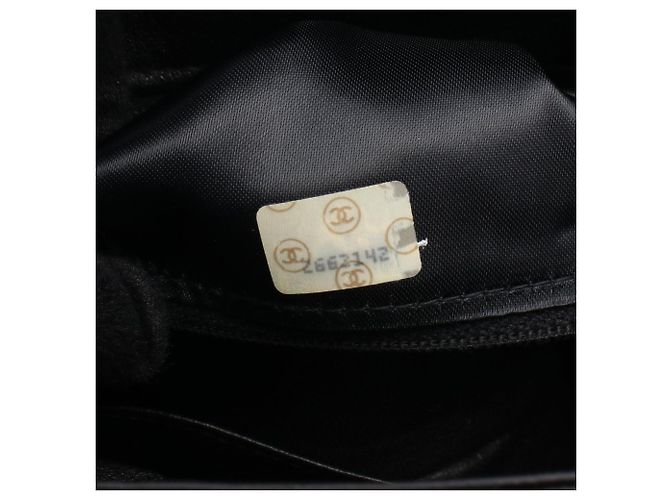 Borsa a tracolla Chanel Matelassé in agnello nero - vista 5