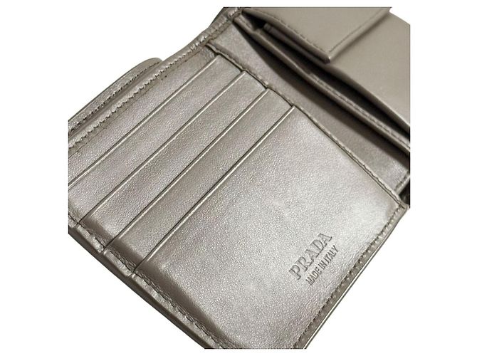 Prada Men's Vitello Daino Bi-fold Wallet Brown - view 9