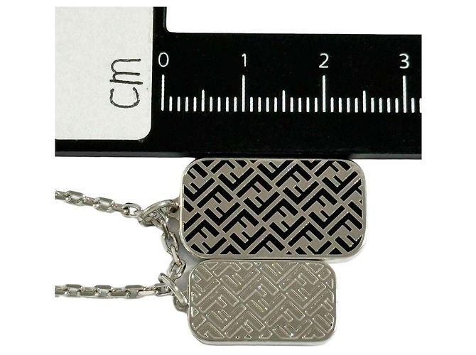Collana lunga con pendente esagonale da uomo Fendi - vista 8