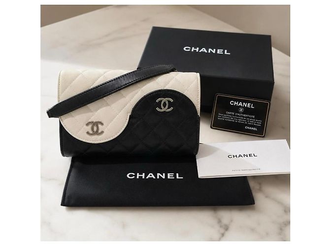 Wallet On Chain Borsa Chanel 16C Paris-Seoul Small Yin Yang Rara Nero Bianco - vista 2