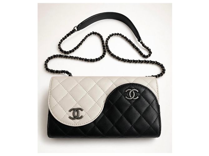 Wallet On Chain Borsa Chanel 16C Paris-Seoul Small Yin Yang Rara Nero Bianco - vista 5
