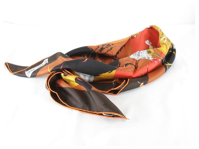 Hermès Sciarpa in seta Hermes Carre 90 Venice Carnival Rosso - vista 11