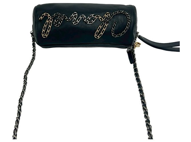 Borsa a tracolla Chanel Matelassé Logo Chain Nero - vista 4