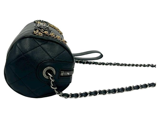 Borsa a tracolla Chanel Matelassé Logo Chain Nero - vista 6