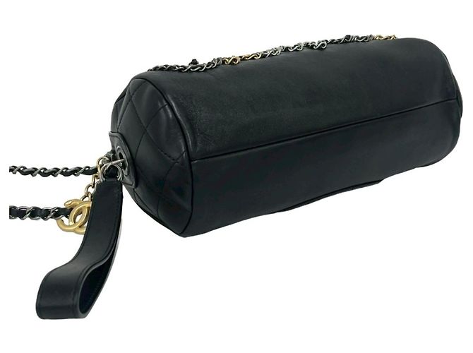 Borsa a tracolla Chanel Matelassé Logo Chain Nero - vista 7