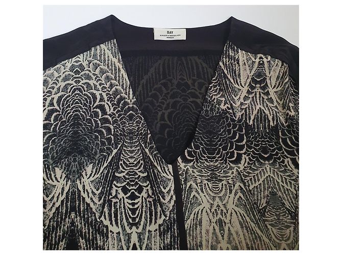 Autre Marque DAY Birger et Mikkelsen Vestido de seda estampado com cinto Preto Cinza Cru - vista 6