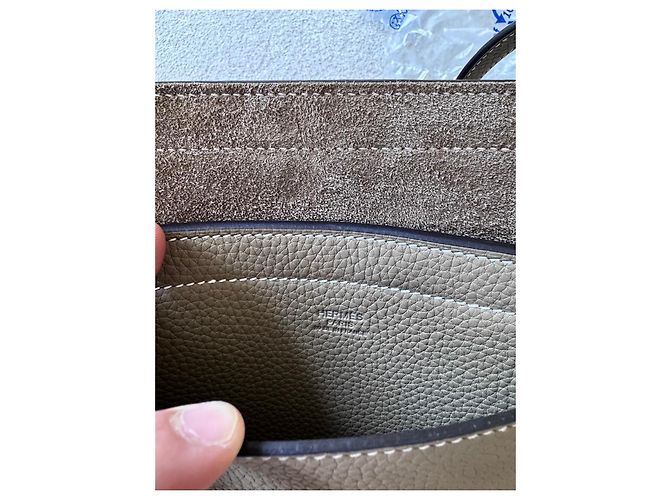 Hermès Cabasellier 31 Bolso Tote en cuero Taurillon Clemence Beige - vista 3