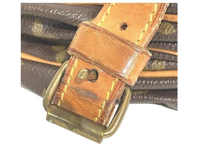 Borsa a tracolla Louis Vuitton Saumur30 Monogram Marrone - vista 8