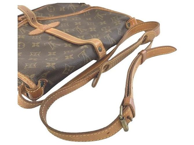 Borsa a tracolla Louis Vuitton Saumur30 Monogram Marrone - vista 9