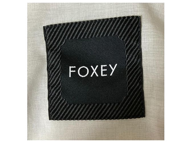 Autre Marque Casaco curto acolchoado FOXEY Crema Bege - vista 6