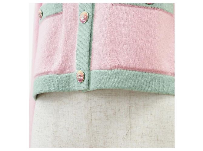 Cárdigan de punto de cachemira CHANEL P76463 Rosa - vista 6