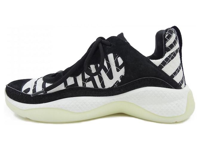 Sneakers Chanel Graphic Logo Nylon Suede Nero Bianco - vista 2