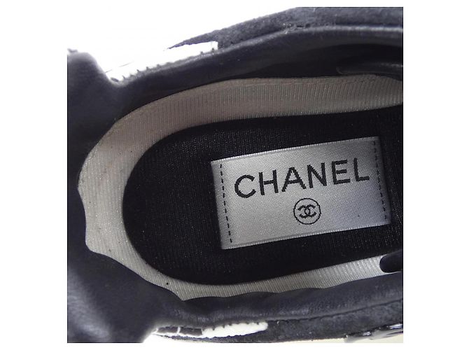 Sneakers Chanel Graphic Logo Nylon Suede Nero Bianco - vista 6